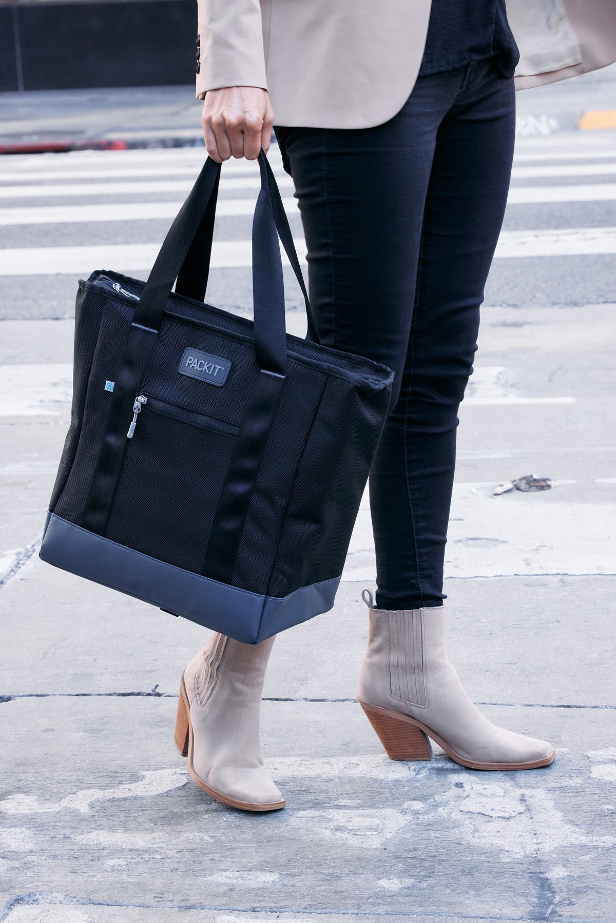freezable-carry-tote-i3 freezable-carry-tote-black-gray-lifestyle-city-bag-only.jpg