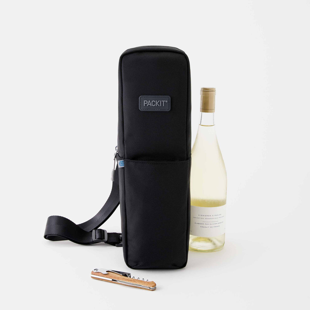 freezable-wine-carrier-a3 freezable-wine-carrier-black-ecofreeze-plus-front-with-wine.jpg